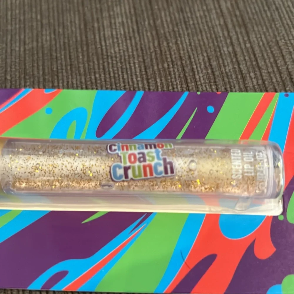 Cinnamon Toast Crunch Sented Lip Oil